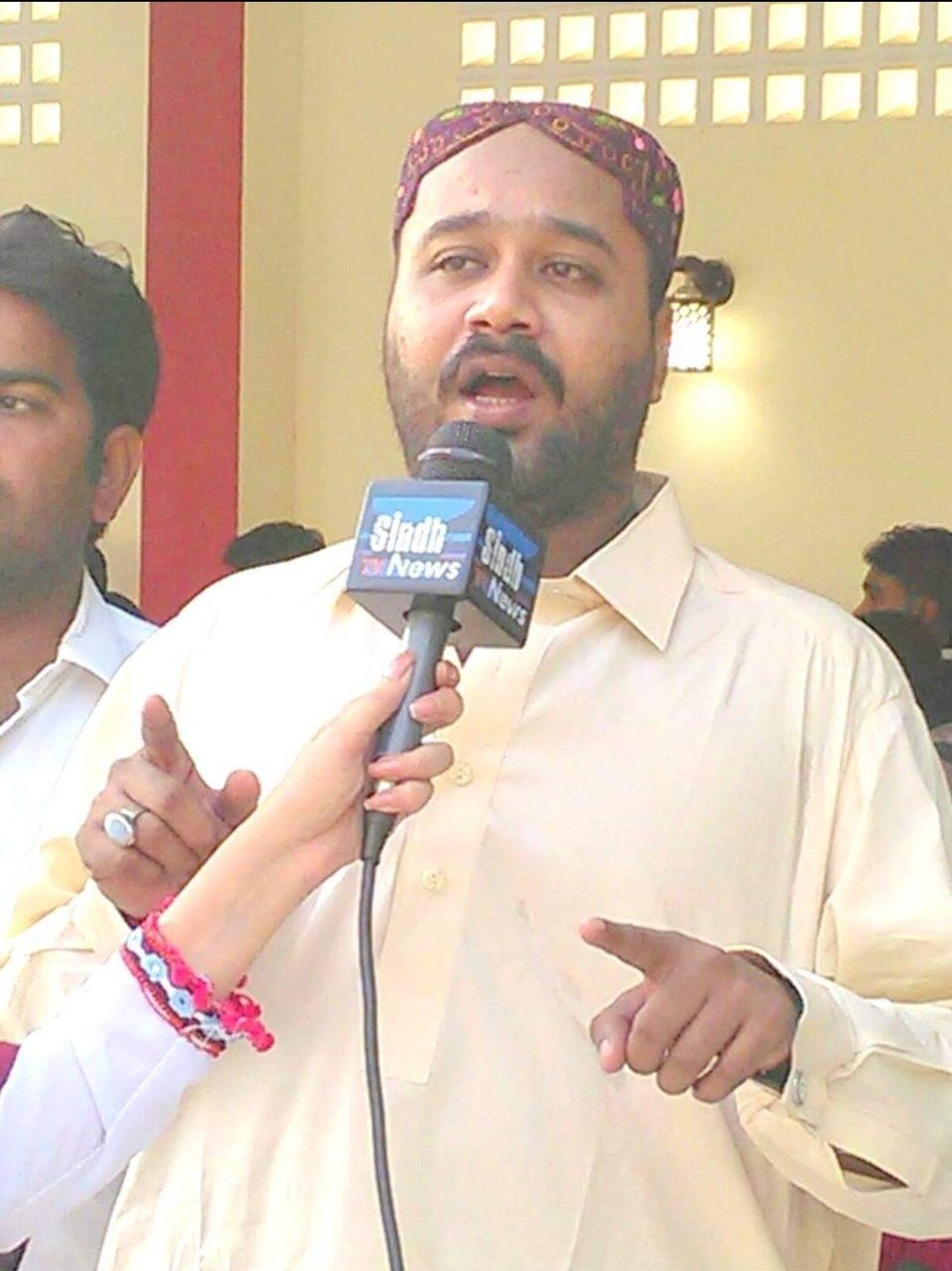 JSFM Condemnation of the Offloading of Dr. Mahrang Baloch by Sohail Abro Chairman Jeay Sindh Freedom Movement 4 Sohail Abro calls on the United Nations, global human rights organizations, and the international community to take urgent notice of this grave infringement and pressure the Pakistani government to cease such oppressive tactics against human rights defenders. This arbitrary and punitive action not only stifles peaceful activism but also violates the principles of justice and freedom, further undermining Pakistan’s obligations under international human rights treaties. He said that the global community must hold Pakistan accountable for this blatant abuse of power and ensure that individuals like Dr. Mahrang Baloch, who are fighting for justice and human dignity, are afforded their rightful protection under the law.